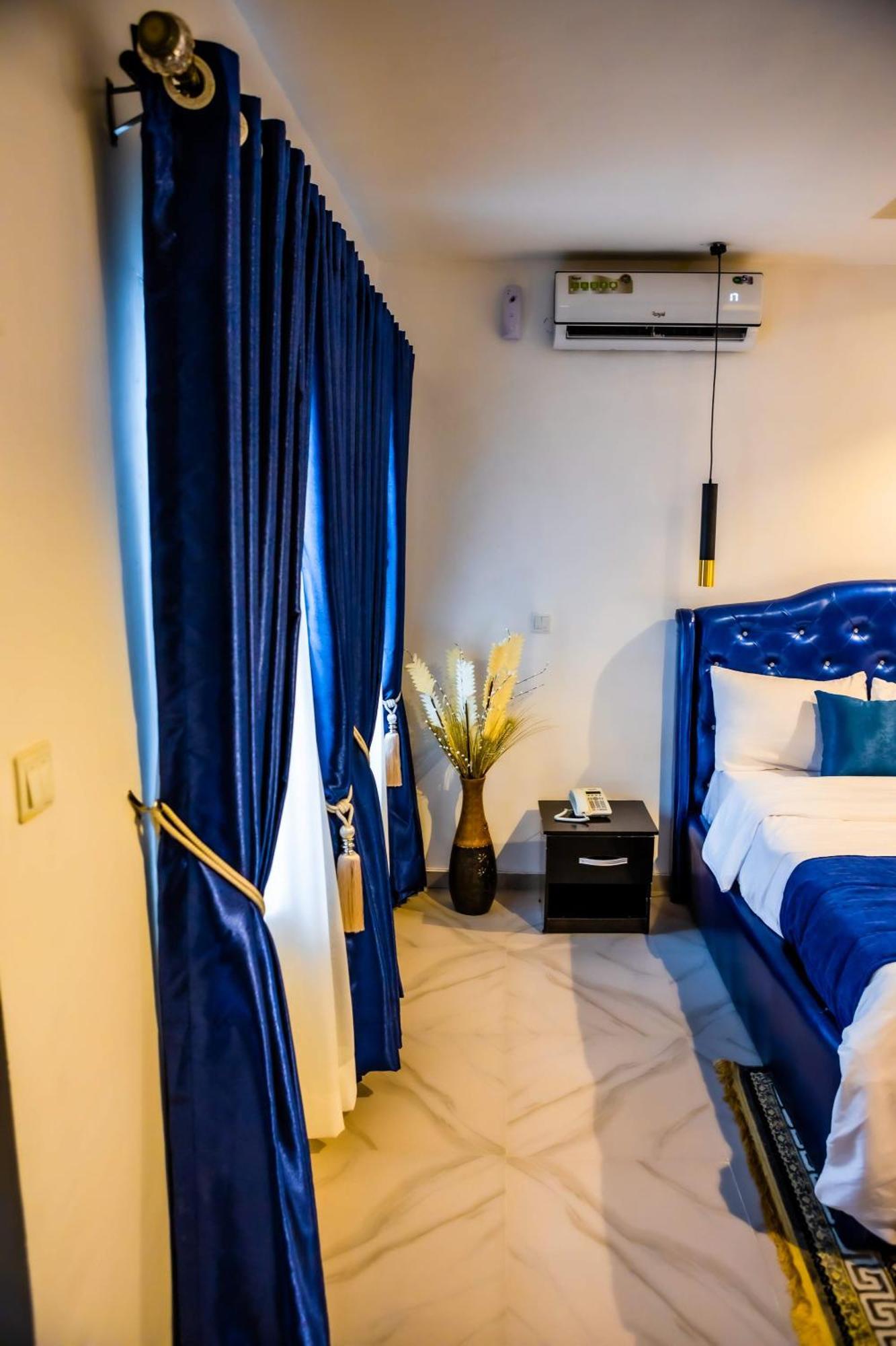 El Elyon Hotel And Suites Lagos Eksteriør bilde